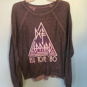 Def Leppard shirt